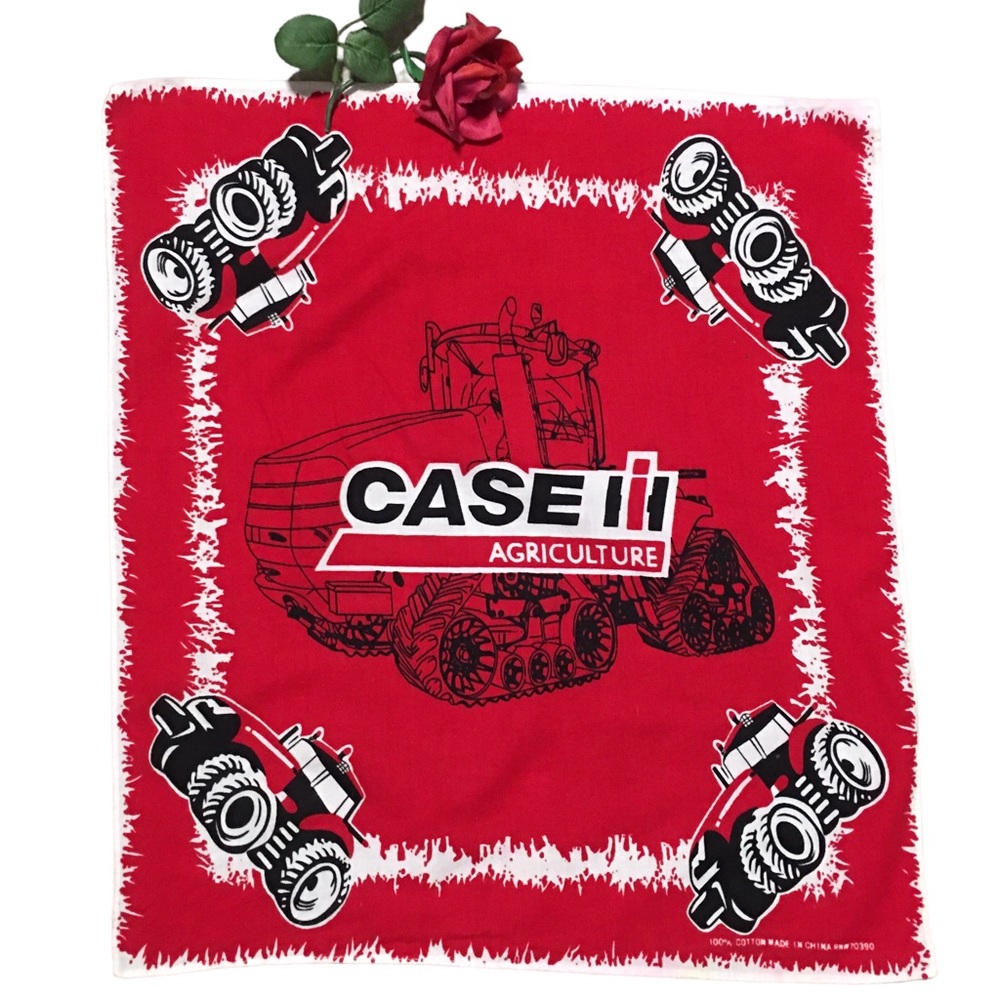 Case IH Quad Tractor Agriculture Red Black Scarf bandana 18.5X20.5 LIKE NEW
